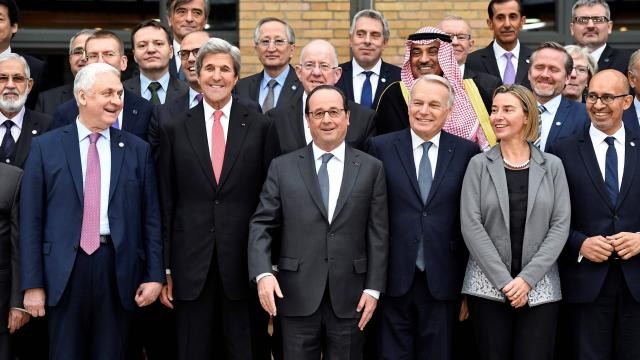 Israël et Palestine: la conférence de Paris appelle à une solution à 2 Etats et à la négociation - ảnh 1